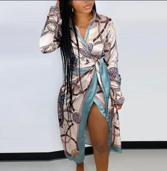 Baroque Print Wrap Dress - Picture 4 of 8